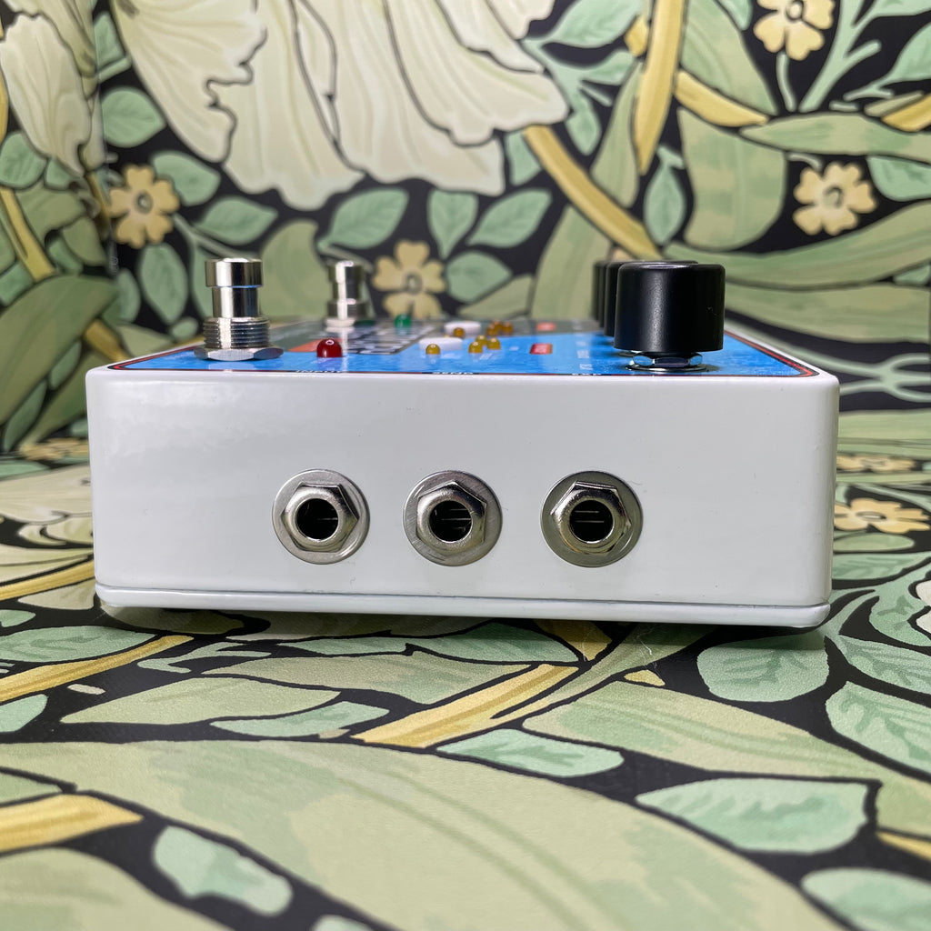 Electro-Harmonix Deluxe Memory Man 1100-TT – eastside music supply Electro-Harmonix Deluxe Memory Man 1100-TT – eastside music supply