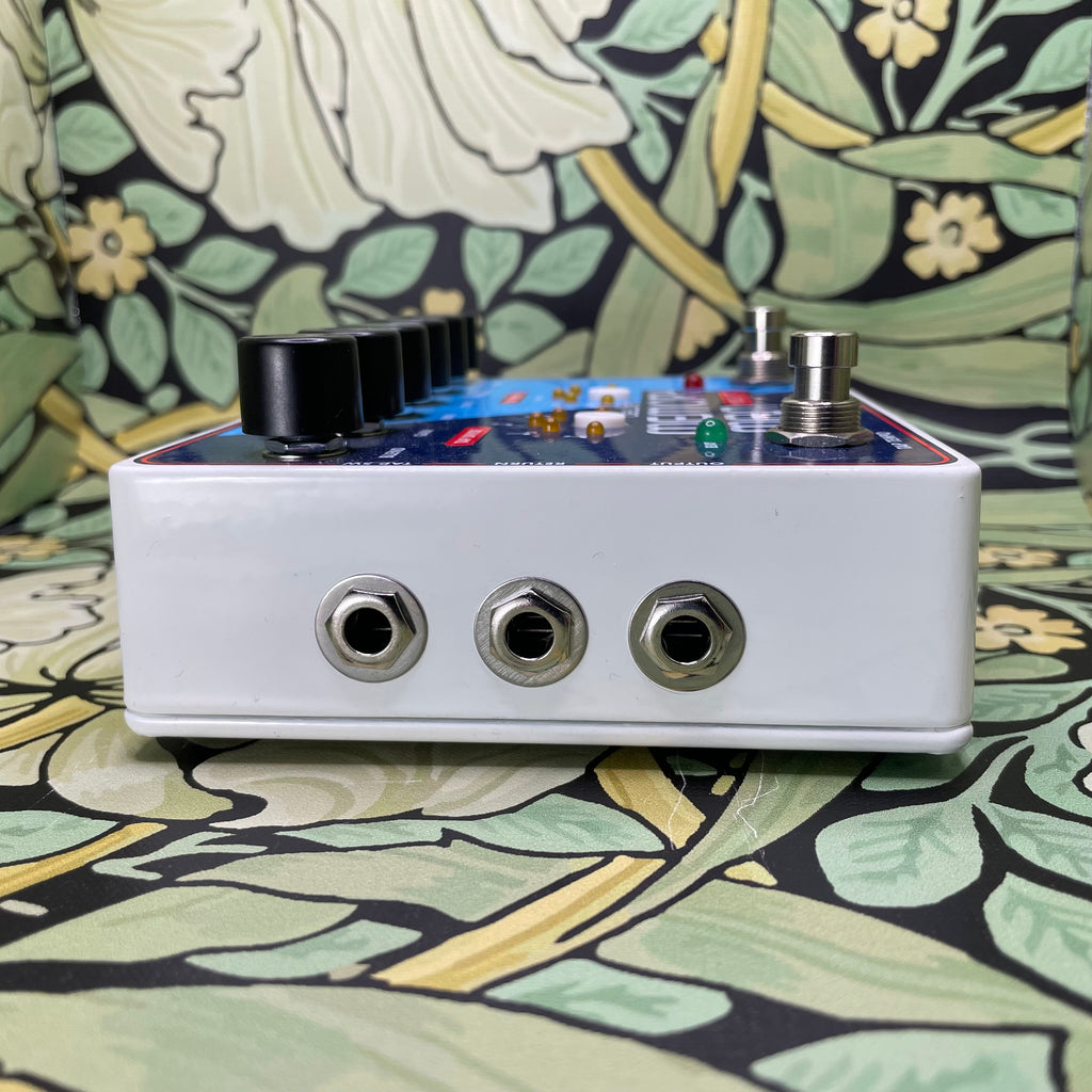 Electro-Harmonix Deluxe Memory Man 1100-TT – eastside music supply Electro-Harmonix Deluxe Memory Man 1100-TT – eastside music supply