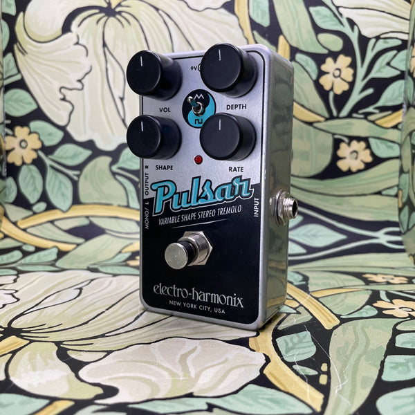 Electro-Harmonix Nano Pulsar Variable Shape Stereo Tremolo