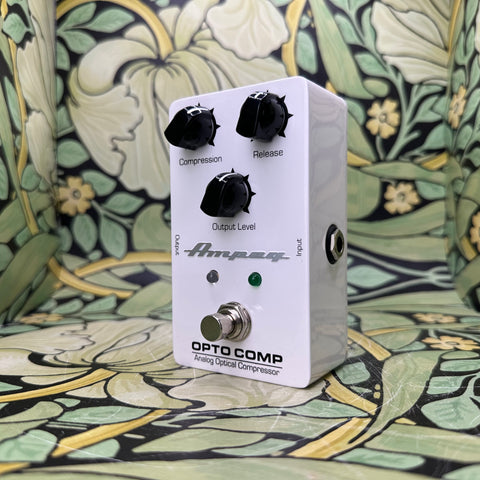 Ampeg Opto Comp Analog Optical Compressor
