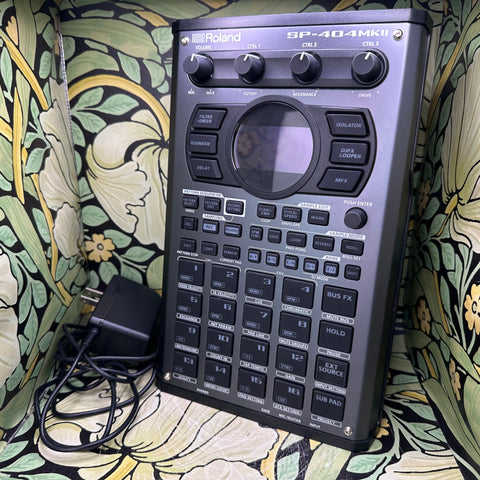 Roland SP-404 MKII Creative Sampler and Effector - Used