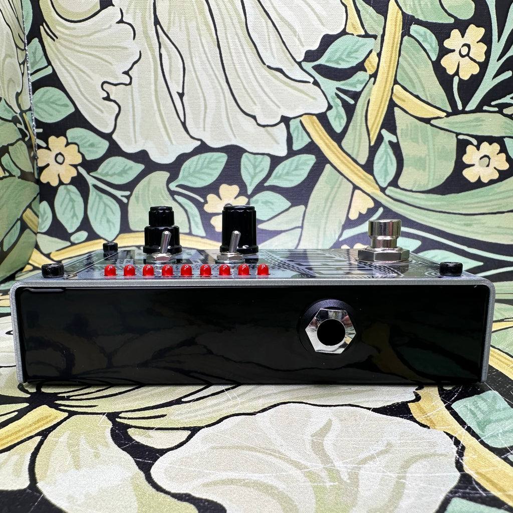 digitech freqout natural feedback creator pedal DigiTech FreqOut Natural Feedback Creator Pedal