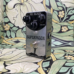 Mr. Black Supermoon Chrome Modulated Reverb