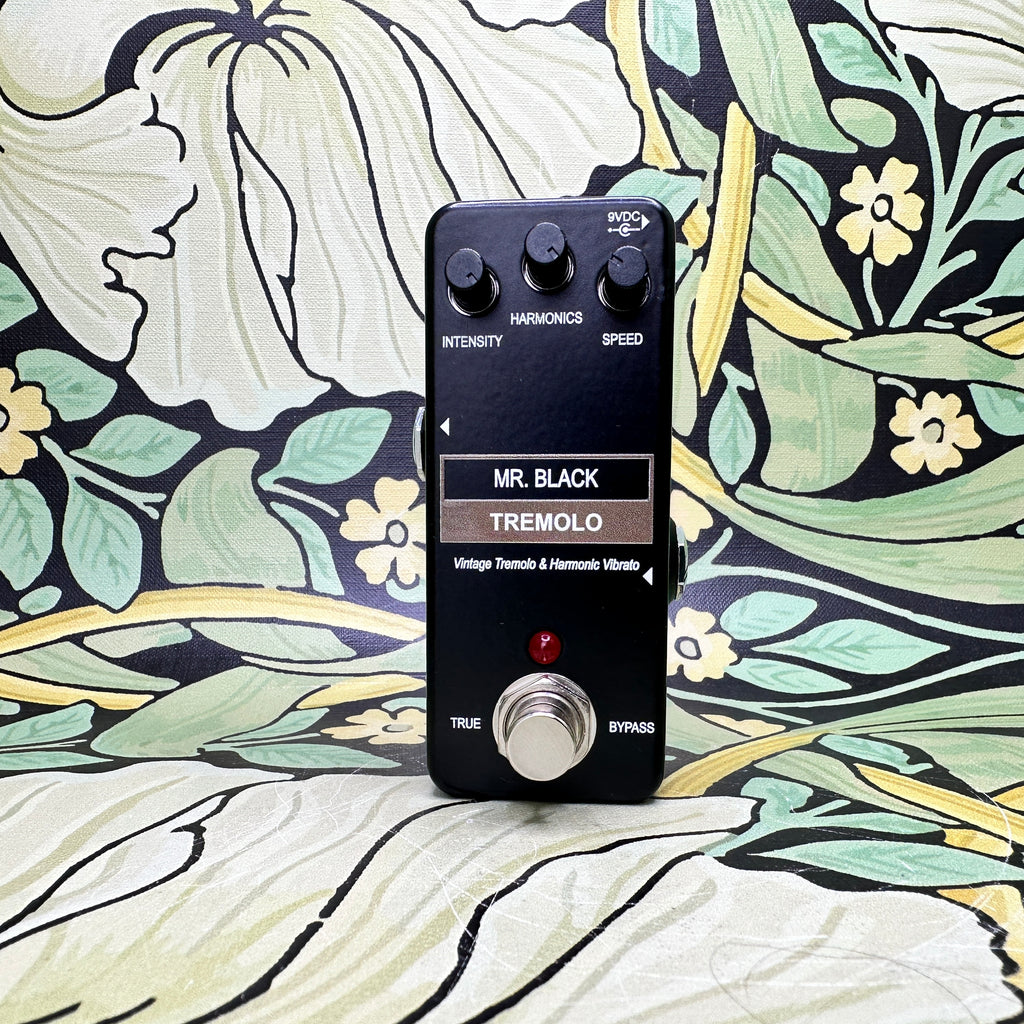 tremolo pedal mini Mr. Black Mini Tremolo – eastside music supply