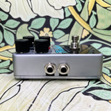 Electro-Harmonix Nano Stereo Pulsar