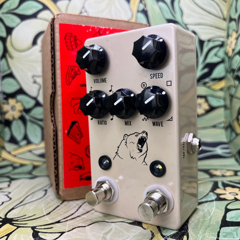 JHS Pedals Kodiak