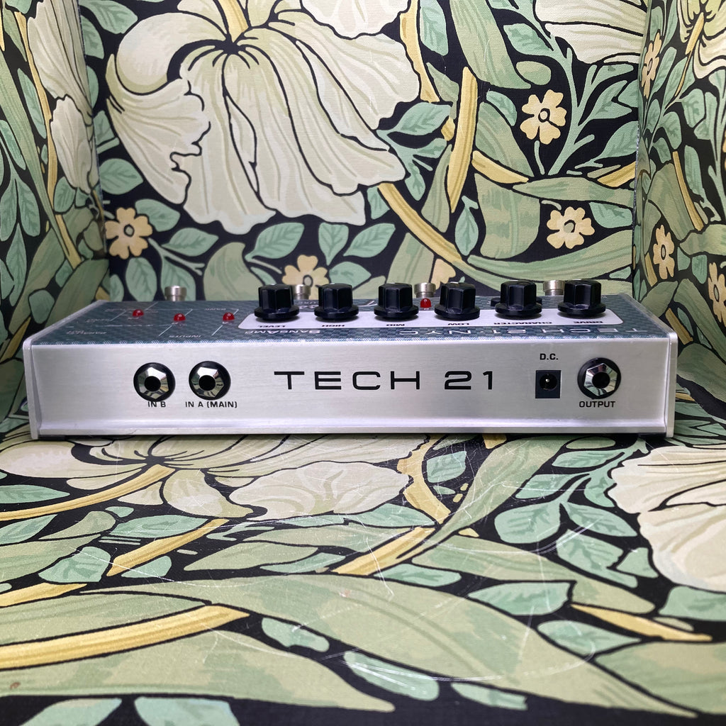 Tech 21 NYC VT Bass Deluxe – eastside music supply Tech 21 NYC VT Bass Deluxe – eastside music supply