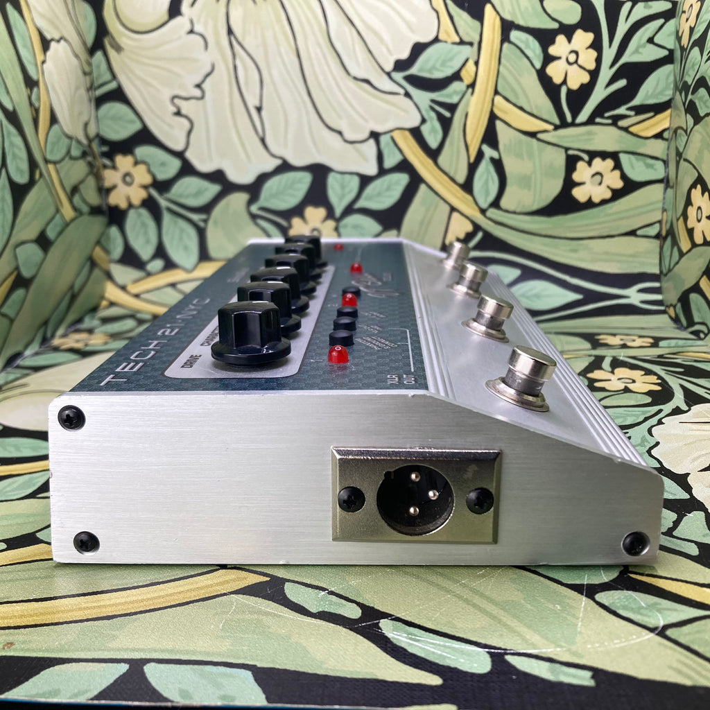 Tech 21 NYC VT Bass Deluxe – eastside music supply Tech 21 NYC VT Bass Deluxe – eastside music supply
