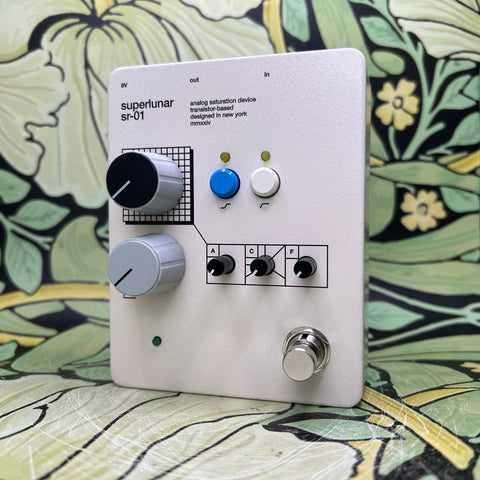 Superlunar SR-01 Analog Saturation Device – eastside music Superlunar SR-01 Analog Saturation Device – eastside music