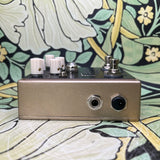 Spaceman Effects Voyager II: Dynamic Tremolo - Gold