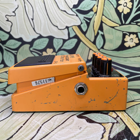 boss super feedbacker and distortion pedal df2 Boss DF-2 Super Feedbacker & Distortion