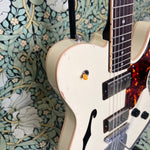 Castedosa Guitars Marianna Semi-Hollow Aged Vintage White