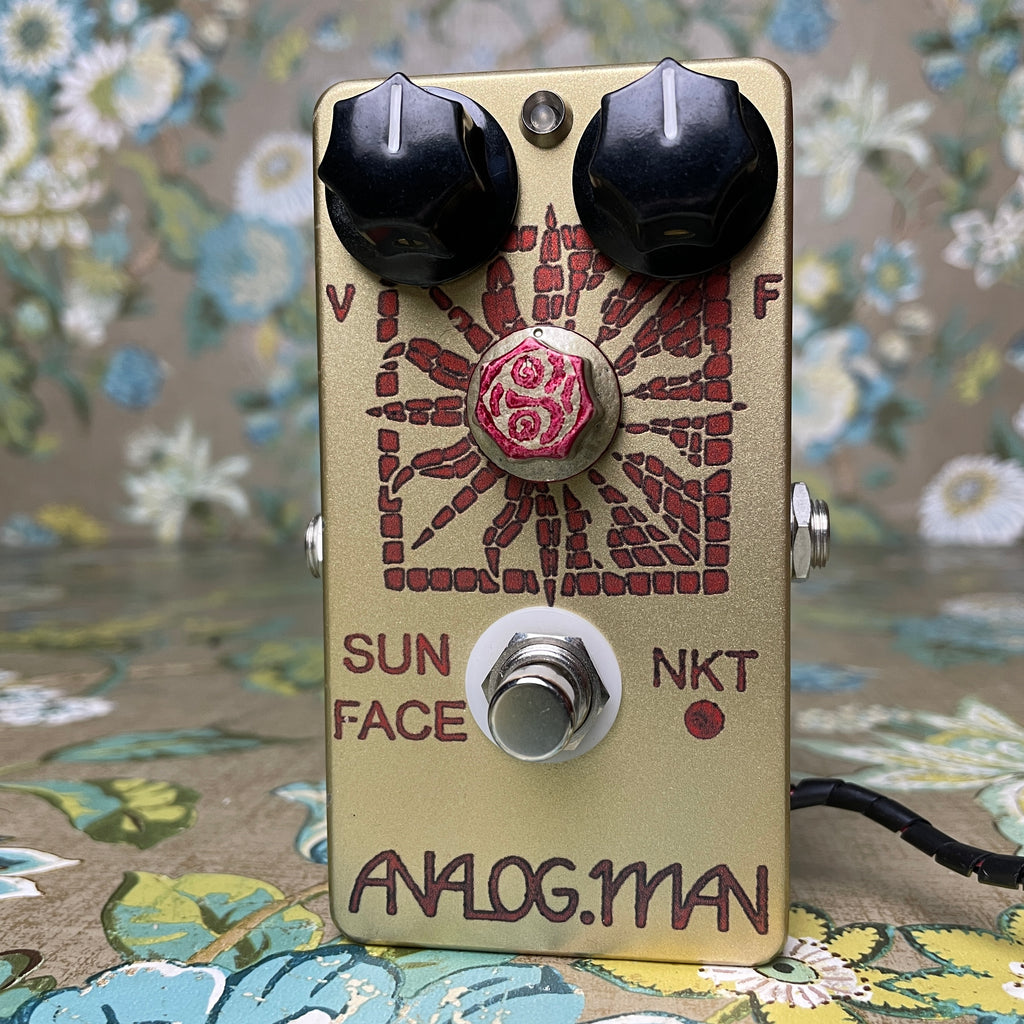 Analogman Sun Face NKT Red Dot Germanium Fuzz – eastside music supply