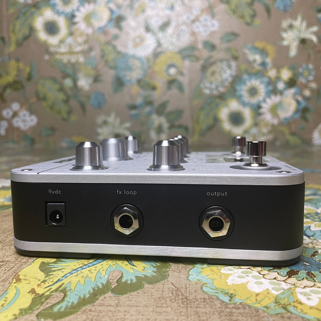 販売売上Fishman AURA Spectrum DI Preamp [動作品] エフェクター