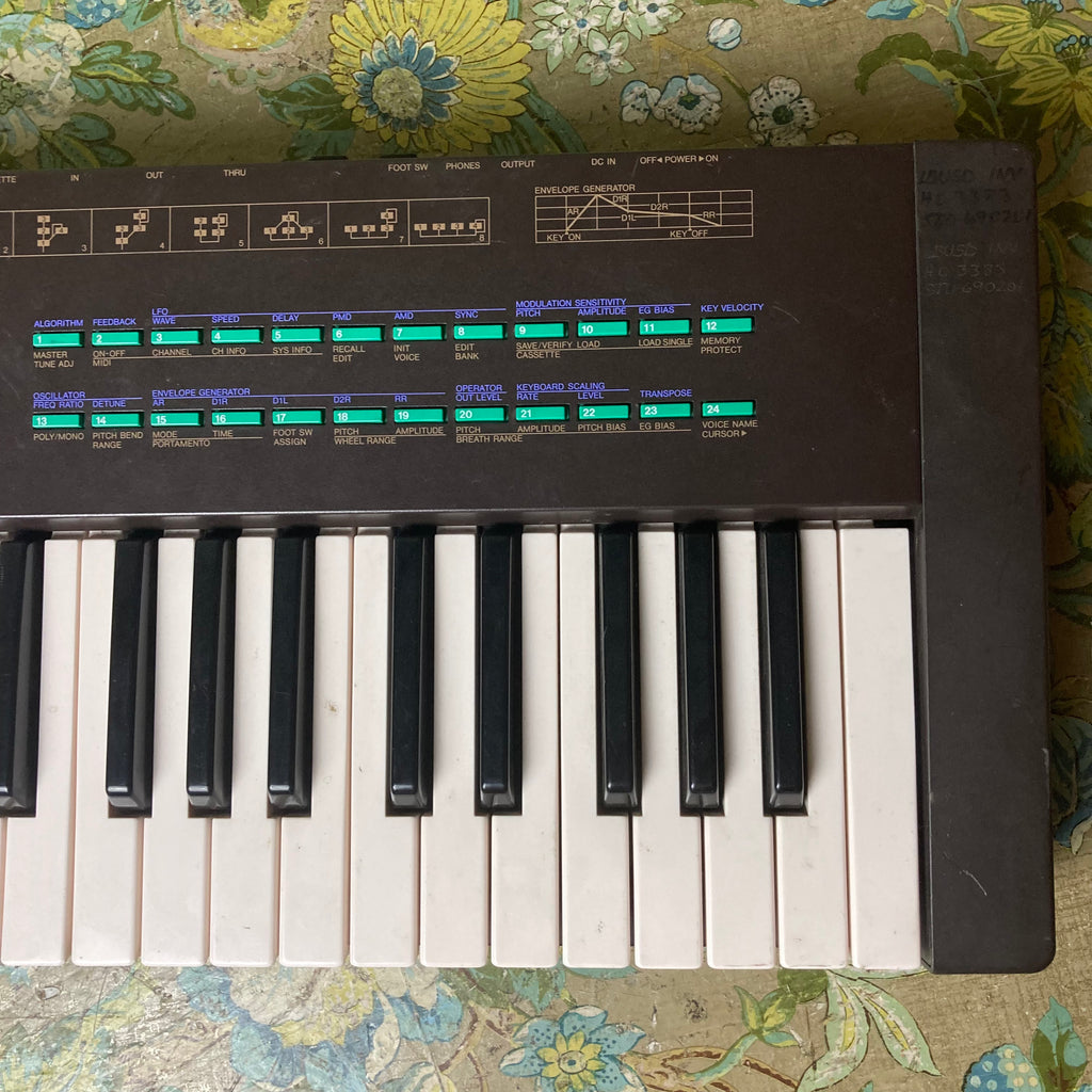 Yamaha DX27 61-Key Digital FM Synthesizer – eastside music supply Yamaha DX27 61-Key Digital FM Synthesizer – eastside music supply