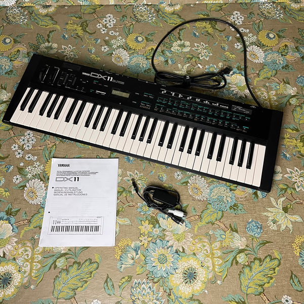YAMAHA V2 シンセサイザー DX11 Yamaha V2 (DX11) | Synthesizers | Yamaha black boxes online