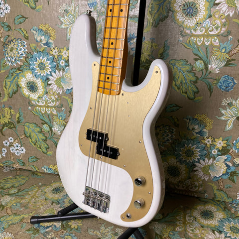 Fender Classic Series 50's Precision Bass Lacquer 2018 White