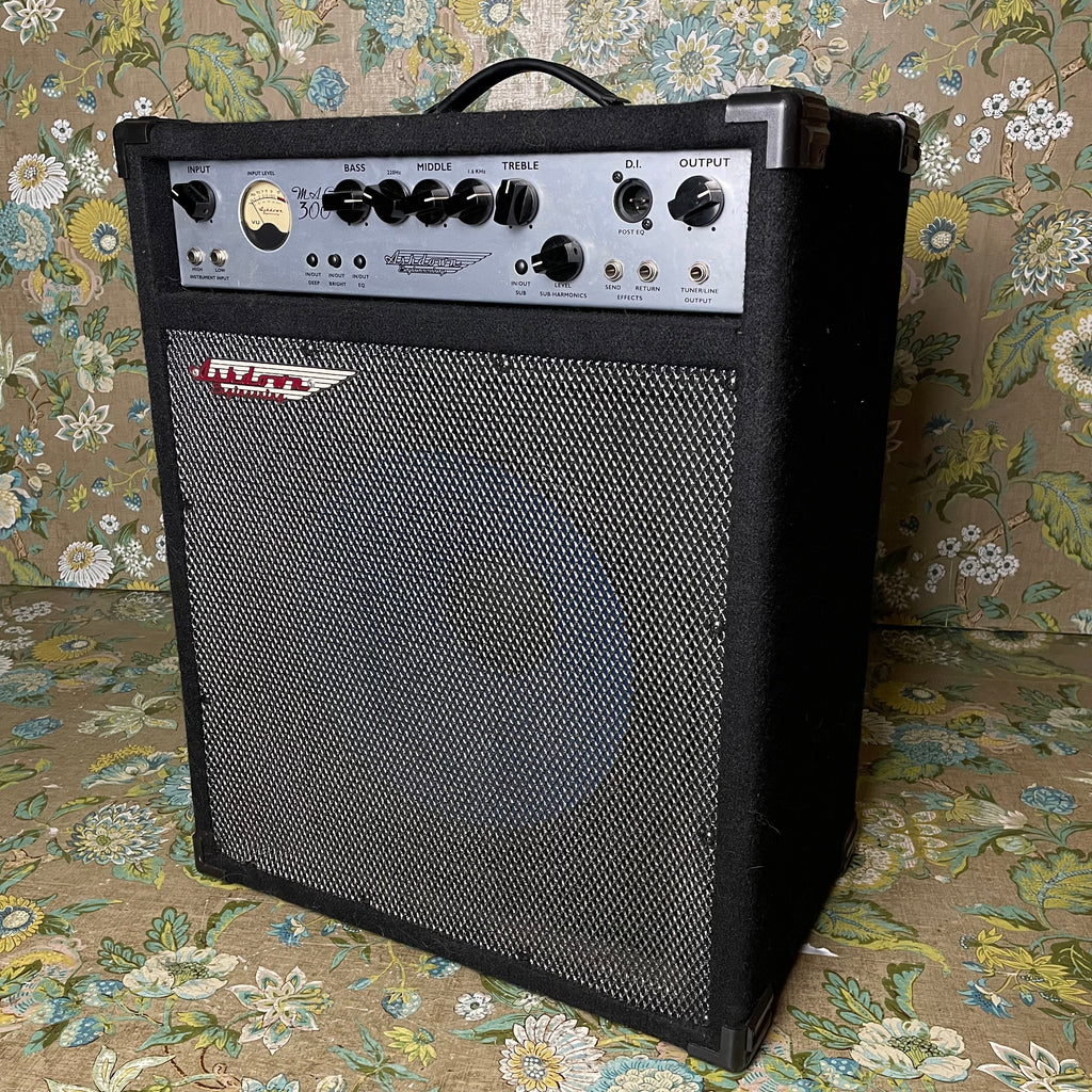 Ashdown MAG300 Bass Combo – eastside music supply