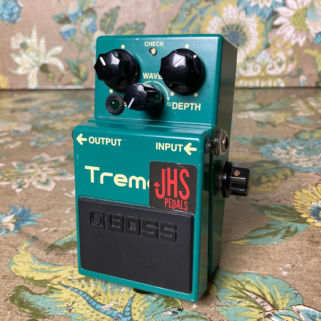 tr-2 pedal Boss TR-2 Tremolo (JHS "Versa-trem" Mod)
