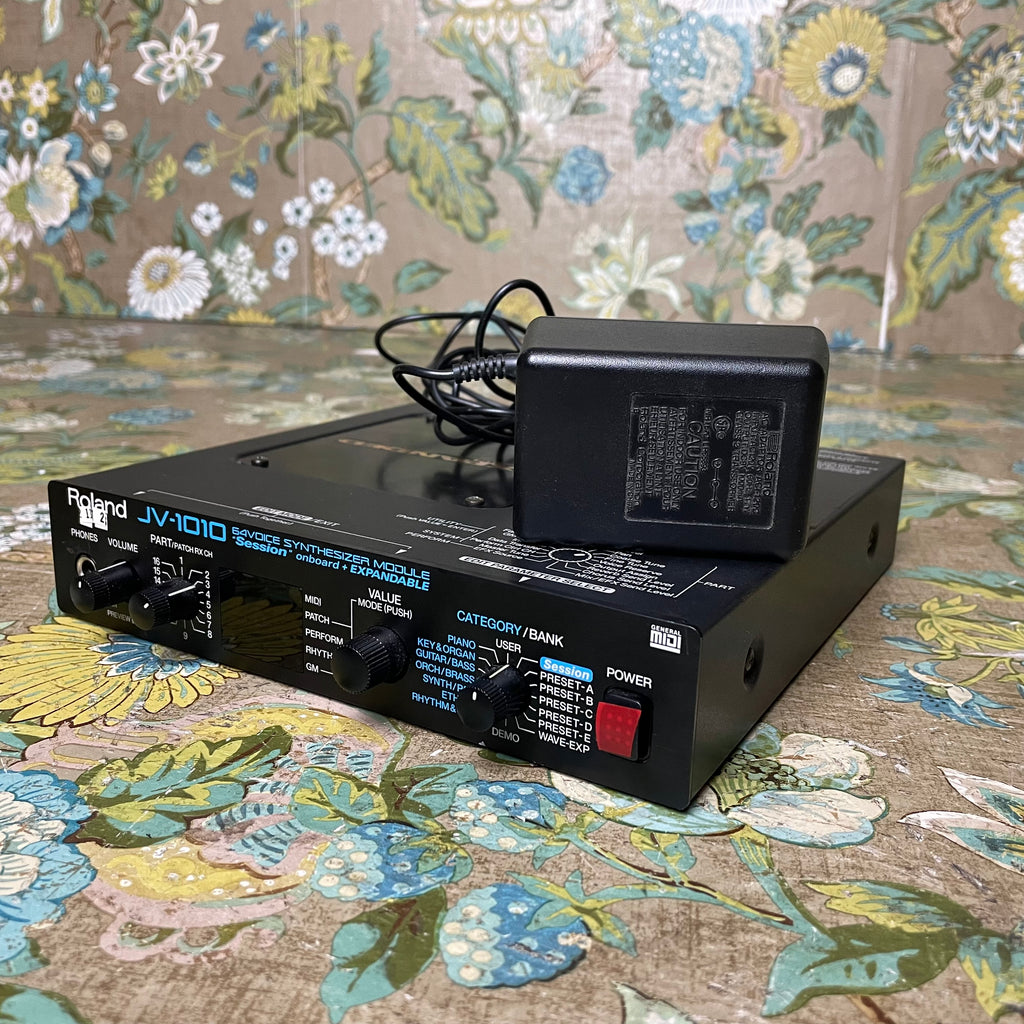 Roland JV-1010 ～GM音源も内蔵したハーフラック・音源モジュール ...