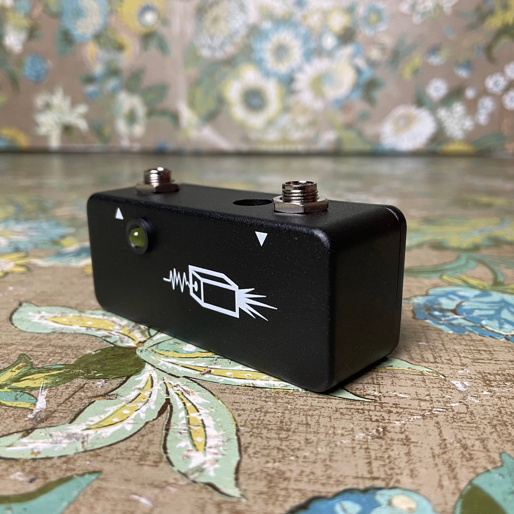 jhs pedals little black buffer JHS Pedals Little Black Buffer – eastside music supply