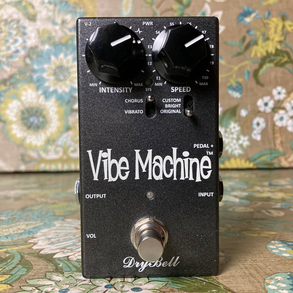 Drybell Vibe Machine V2 w/ F1L footswitch – eastside music supply