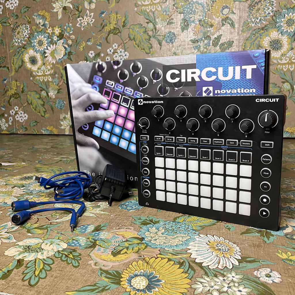 novation Circuit / grid-based groove box
